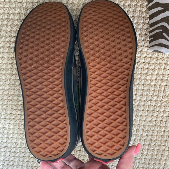 Men’s Vans Custom High Tops - Picture 5 of 13